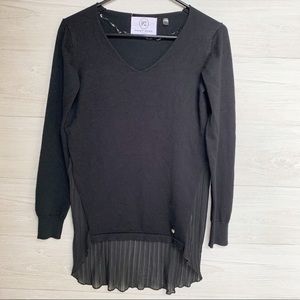 Point Zero Black V Neck Pullover Top